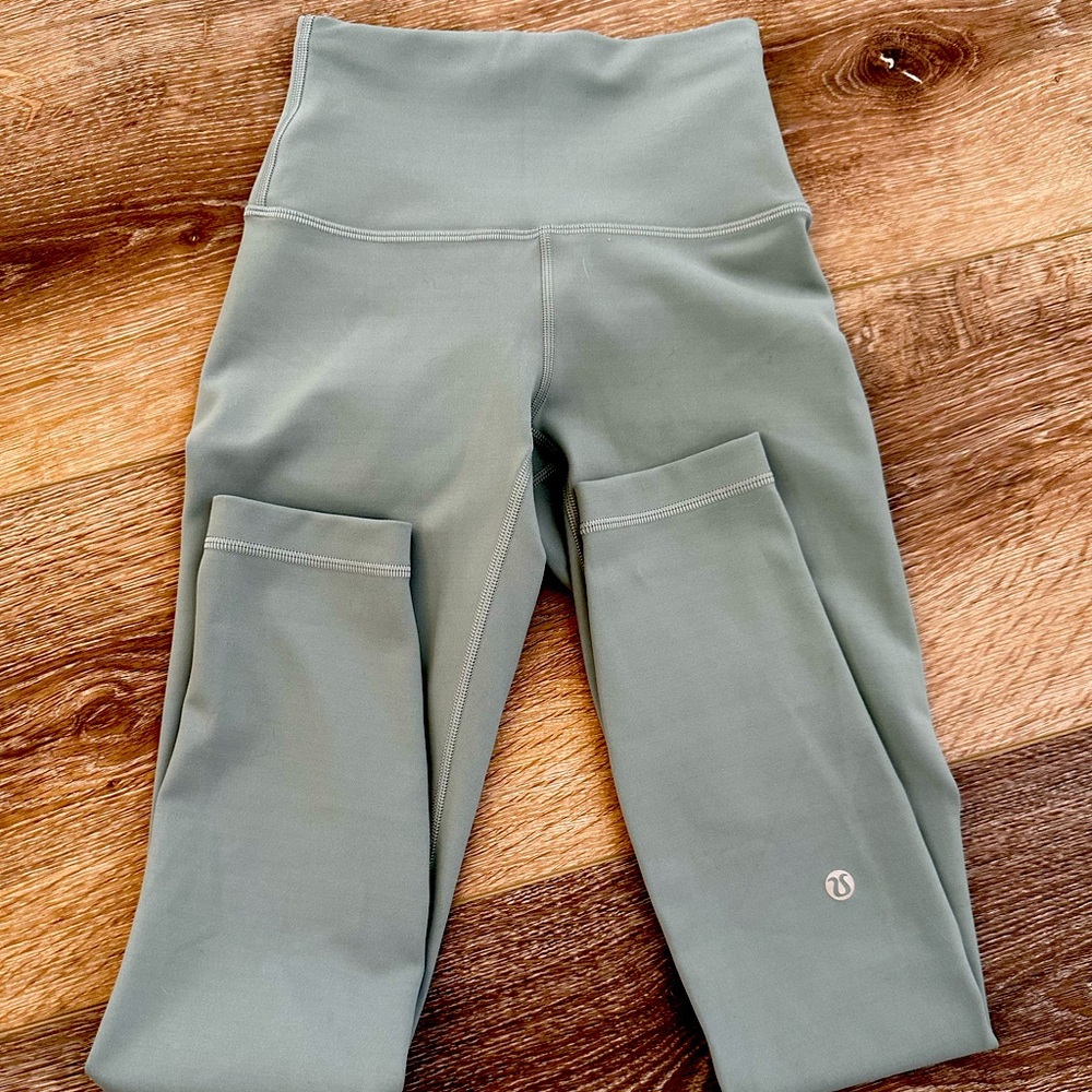 Lululemon wunder train high rise size 2